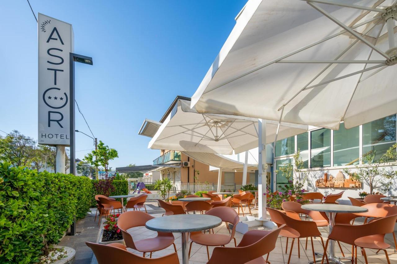 阿斯特酒店 里米尼 外观 照片